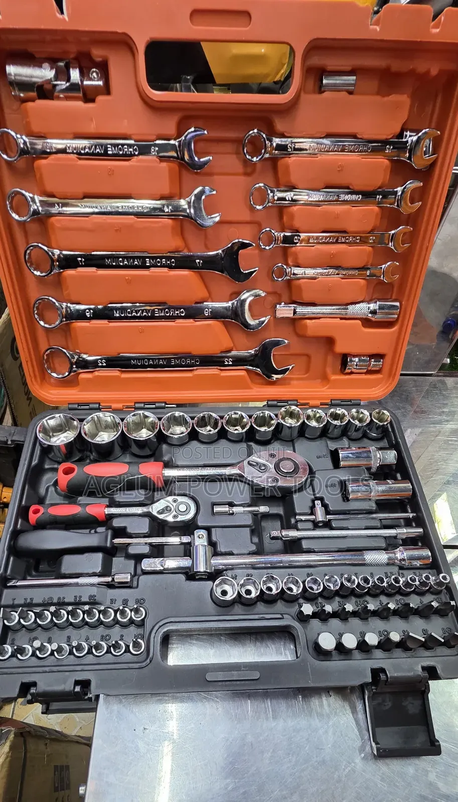 Mechanical Toolset With 82 Pieces