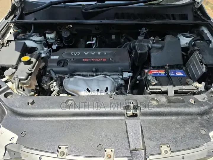 Toyota Vanguard 2009 White