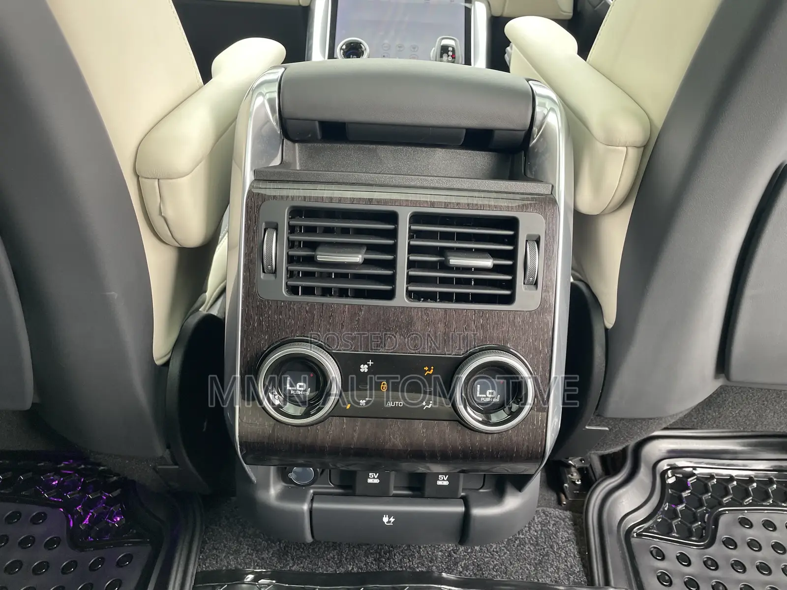 Rover 400 2020 Black