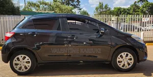 Toyota Vitz 2017 Black