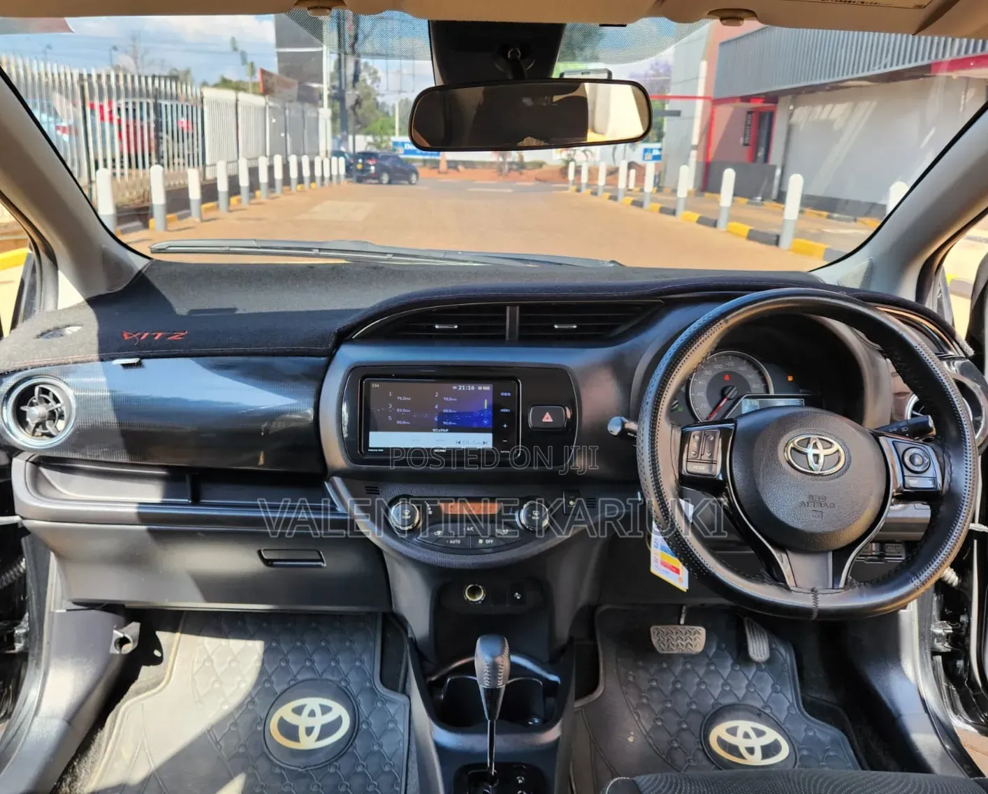 Toyota Vitz 2017 Black