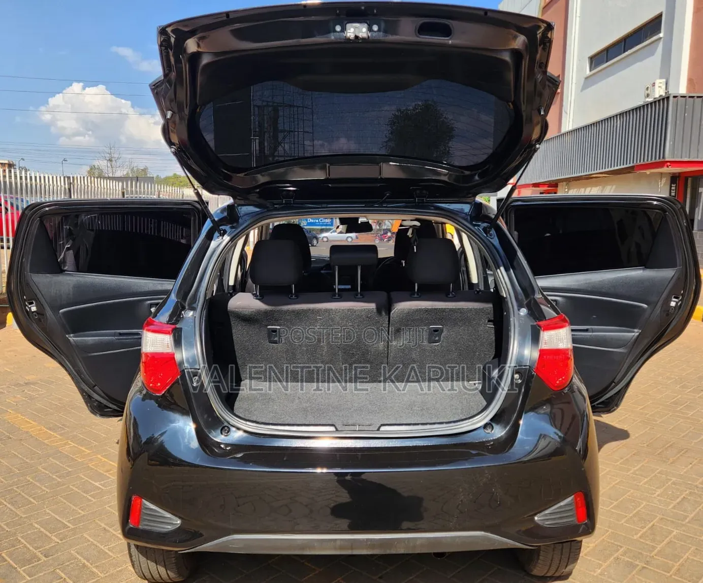 Toyota Vitz 2017 Black