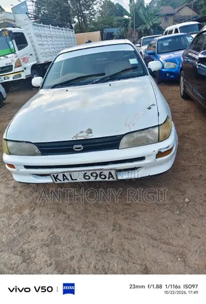 Toyota Corolla Sedan 1995 White