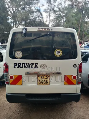 Toyota HiAce 2013 White