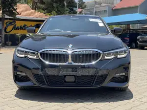 BMW 320i 2019 Black