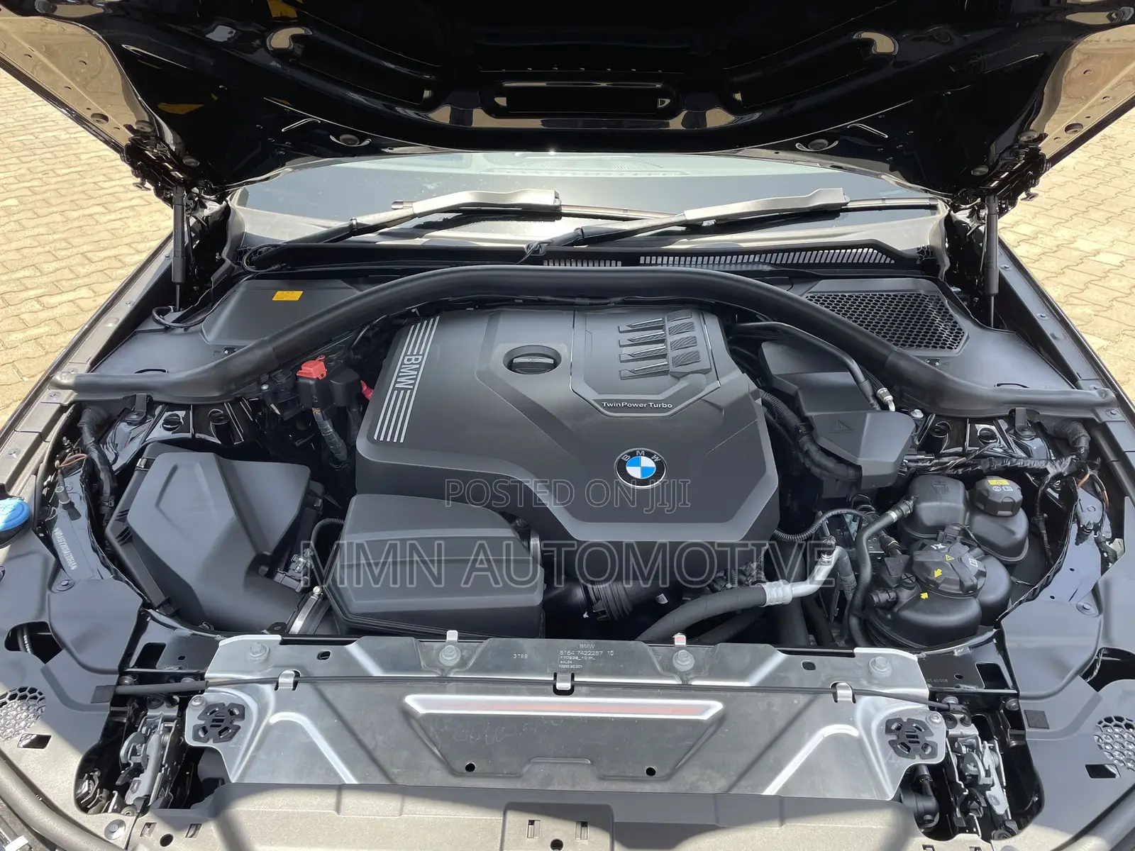 BMW 320i 2019 Black