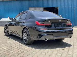 BMW 320i 2019 Black
