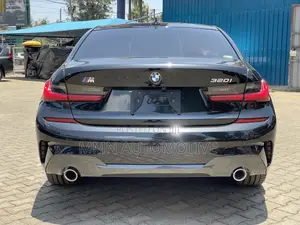 BMW 320i 2019 Black