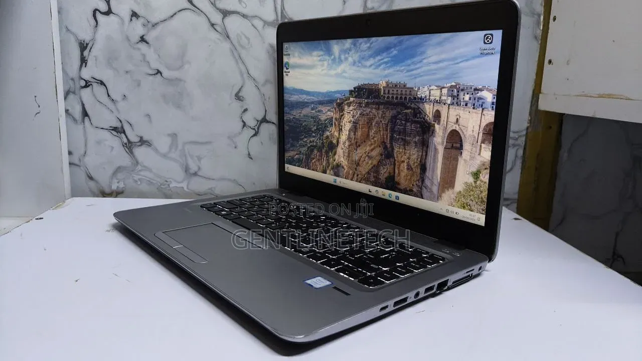 Laptop HP EliteBook 820 G3 8GB Intel Core i5 SSD 256GB
