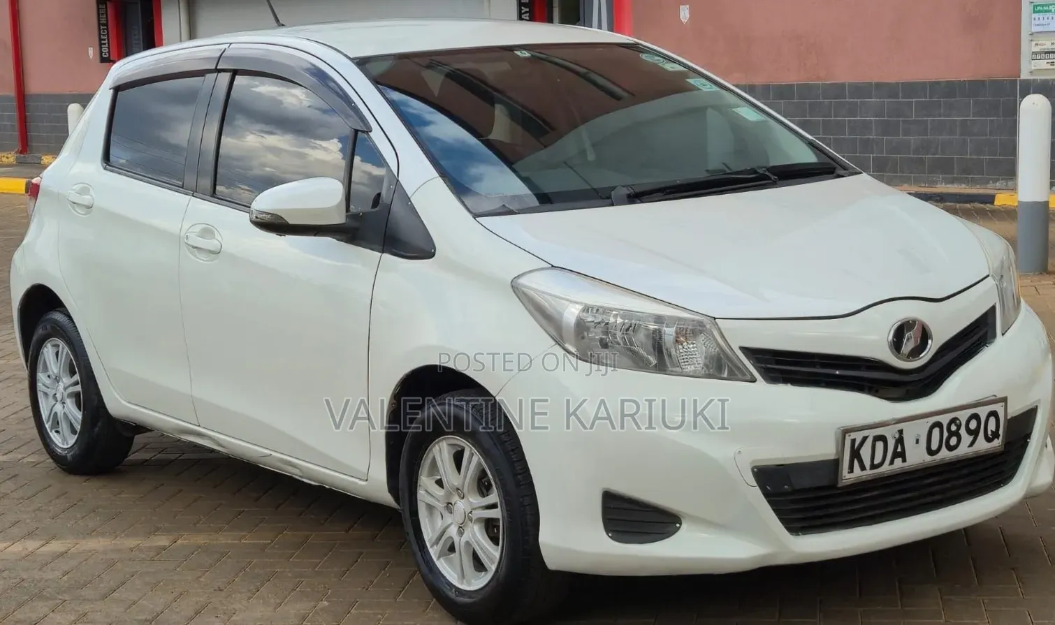 Toyota Vitz 2014 White