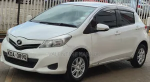 Toyota Vitz 2014 White