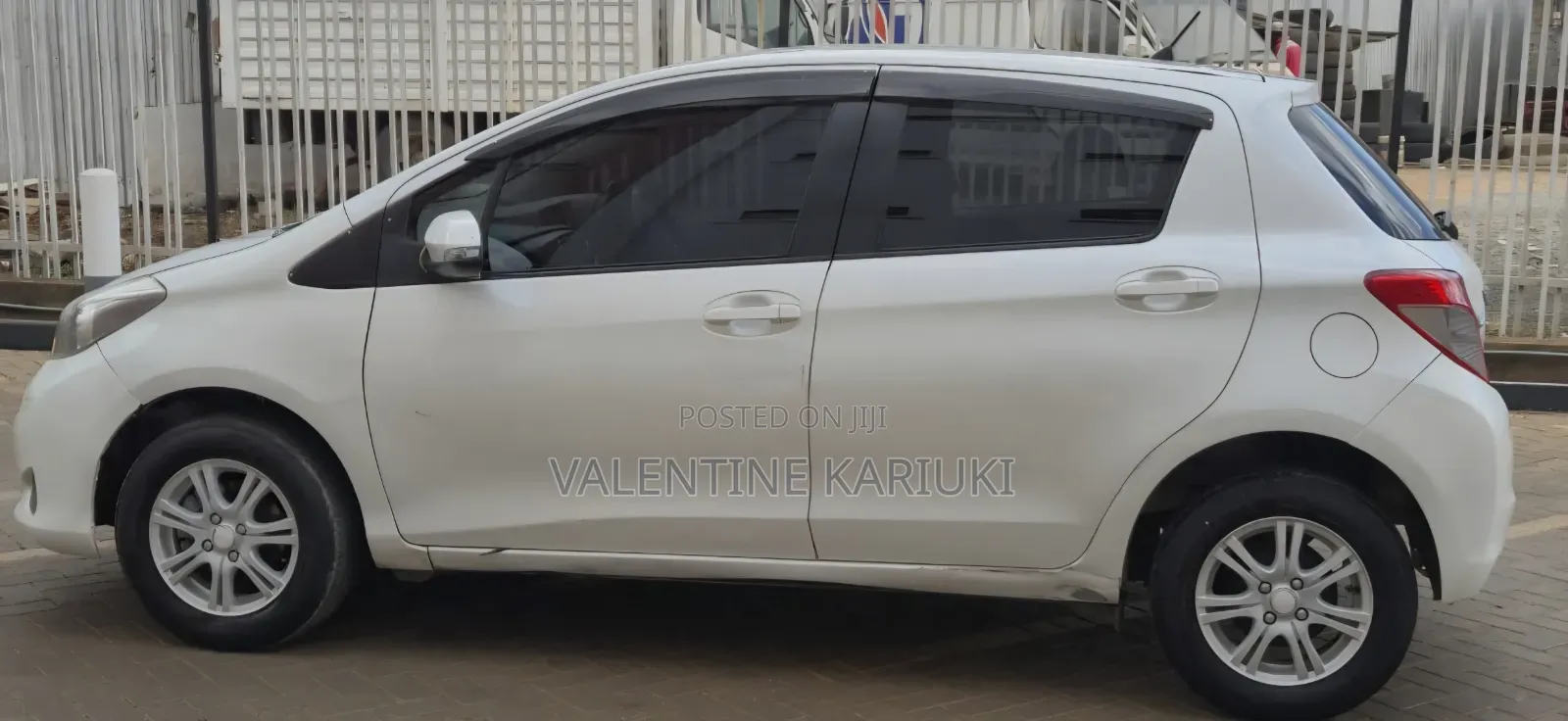 Toyota Vitz 2014 White