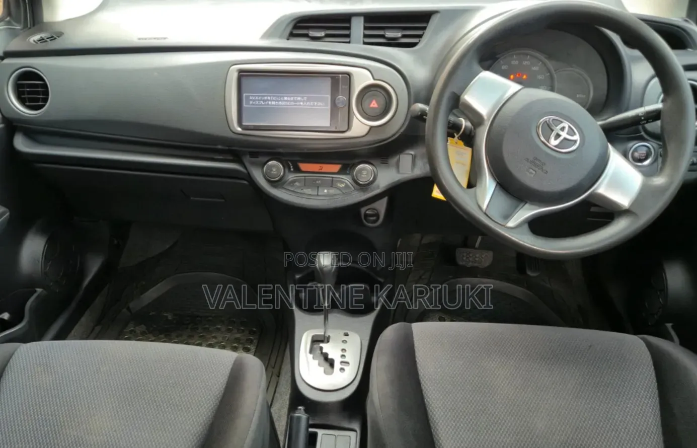 Toyota Vitz 2014 White
