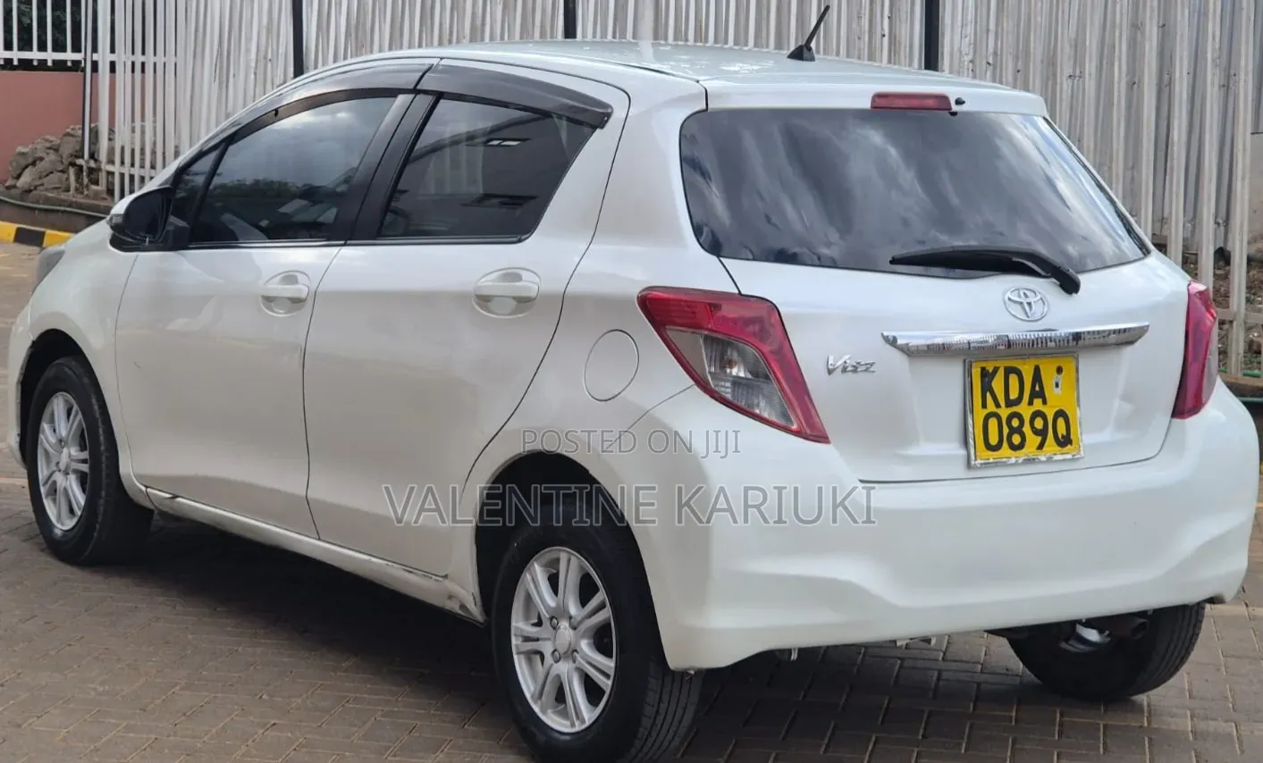 Toyota Vitz 2014 White