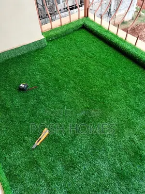 Low Maintenance Synthetic Grass Carpet 25mm