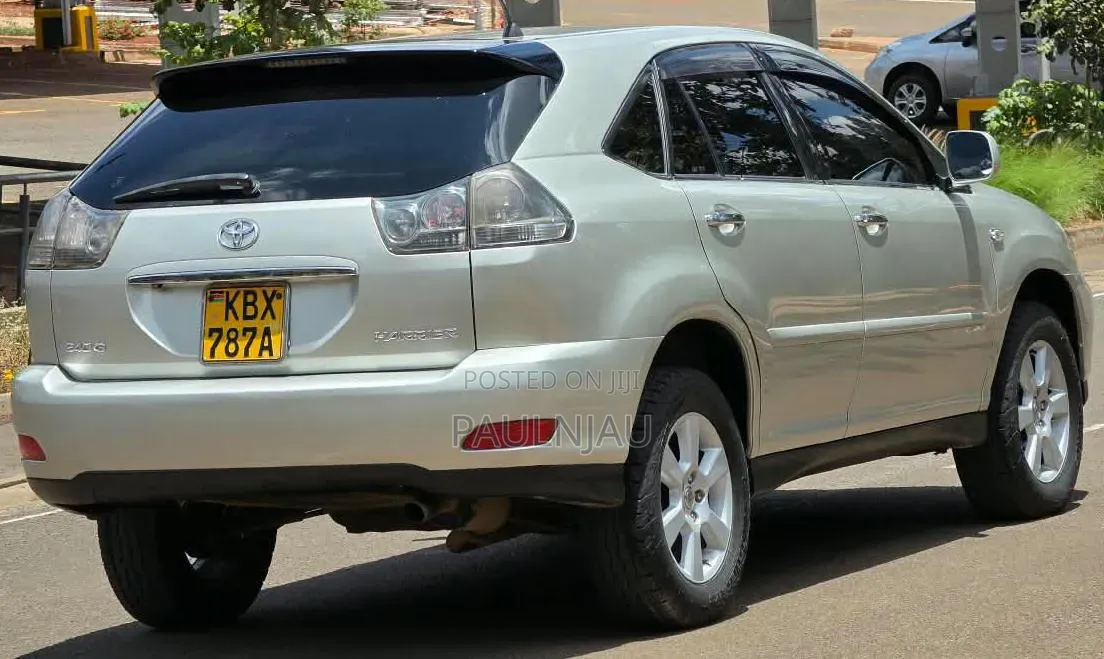 Toyota Harrier 2006