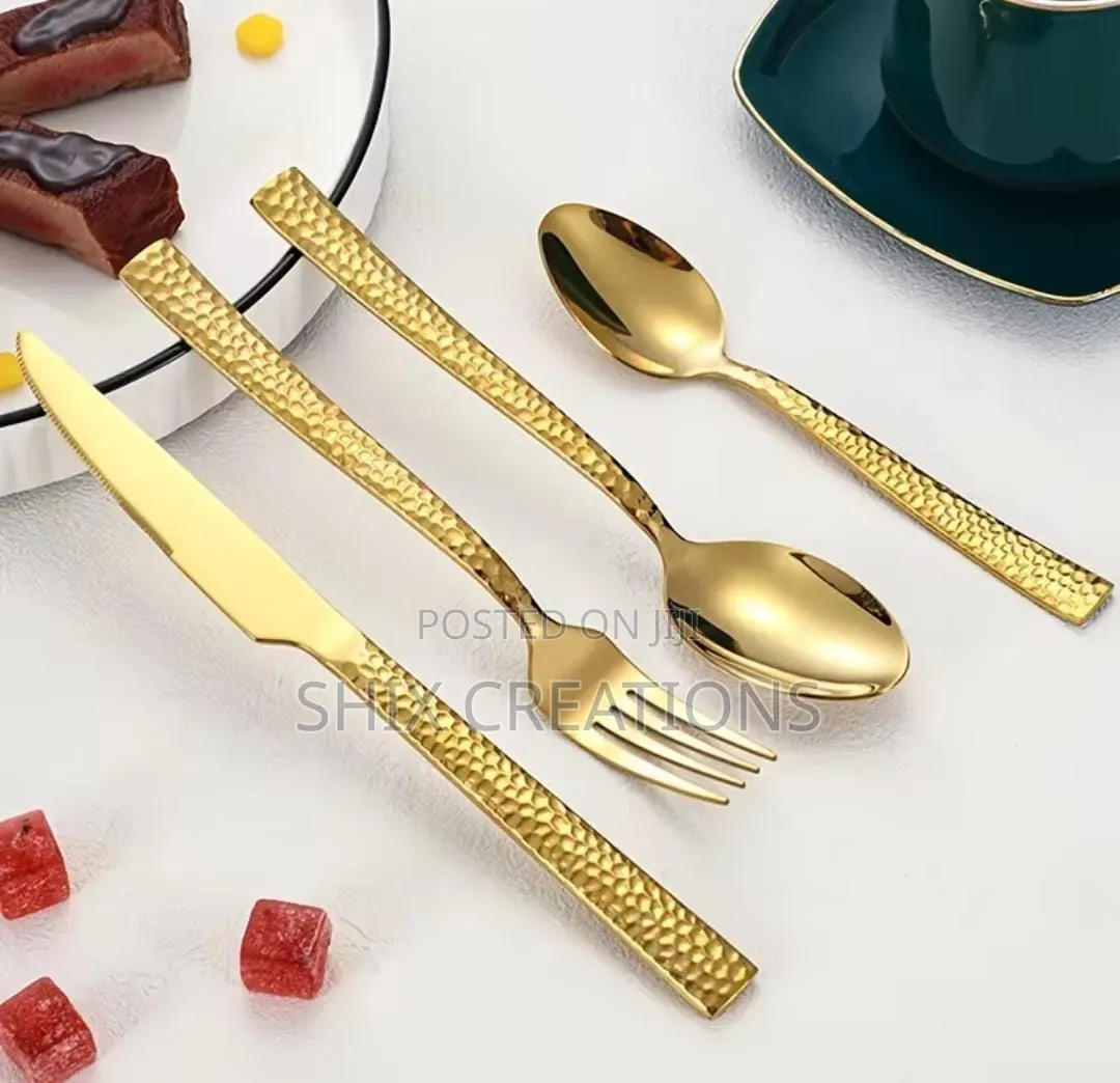 25 PCS Gold Cutlery Set With Stand