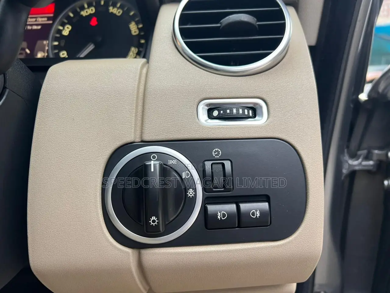 Land Rover Discovery 2010 Gray
