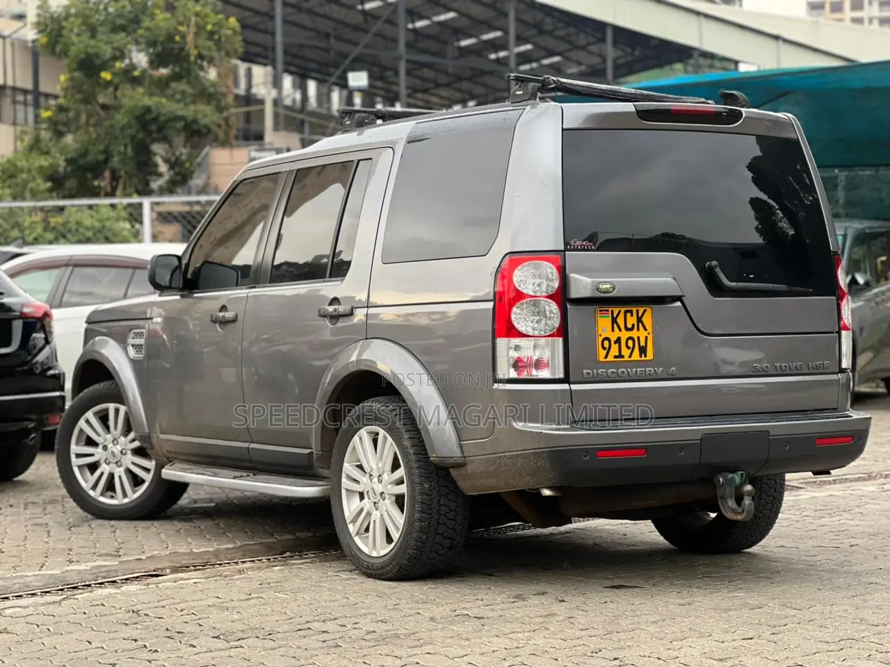 Land Rover Discovery 2010 Gray
