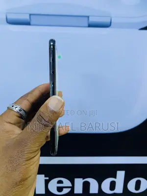 Apple iPhone XS 64 GB Black