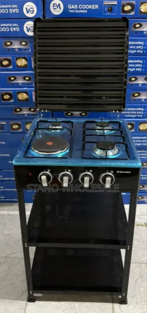 Em Standing Cooker With Shelves With Metal Lid