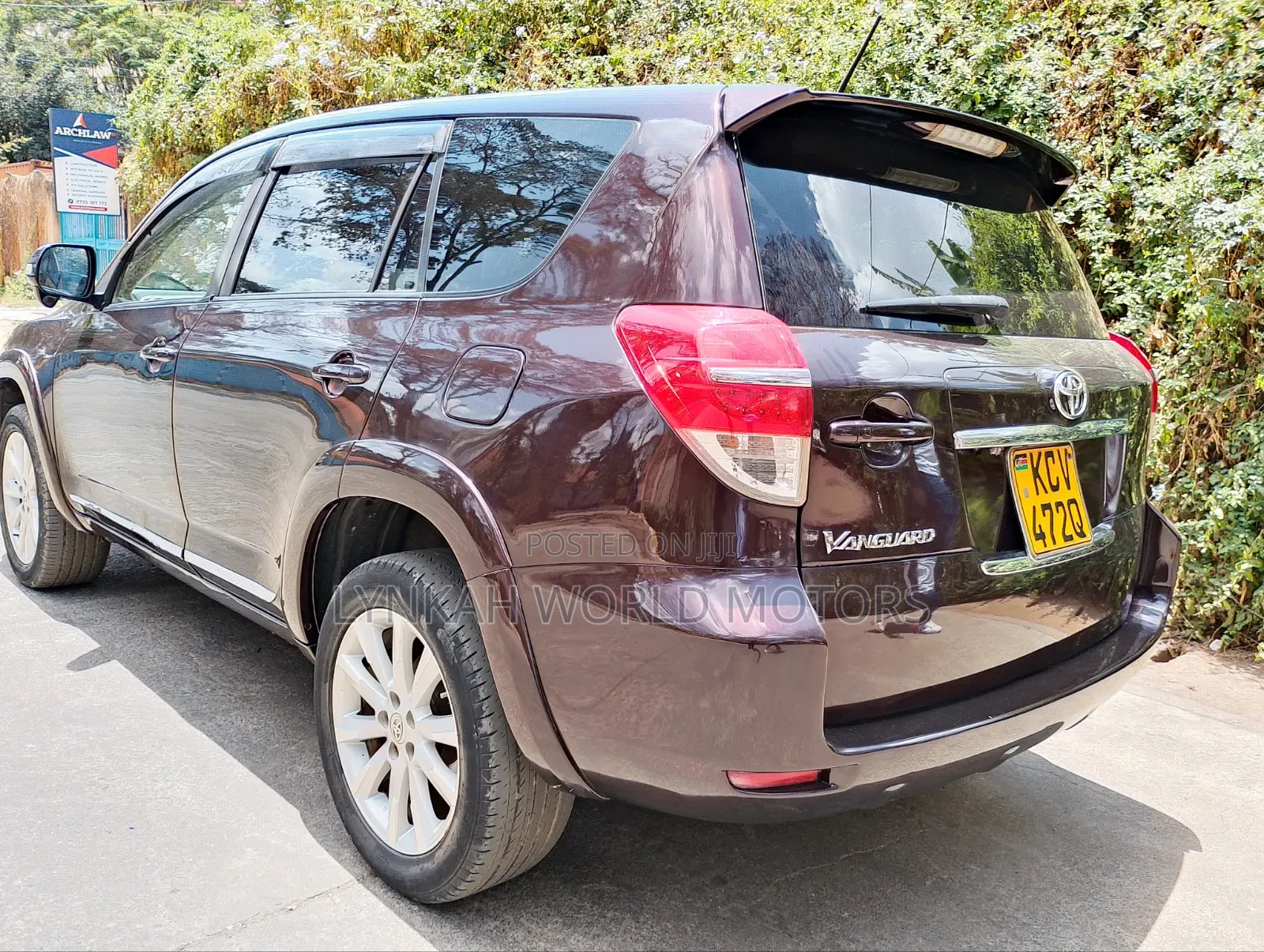 Toyota Vanguard 2012 Maroon