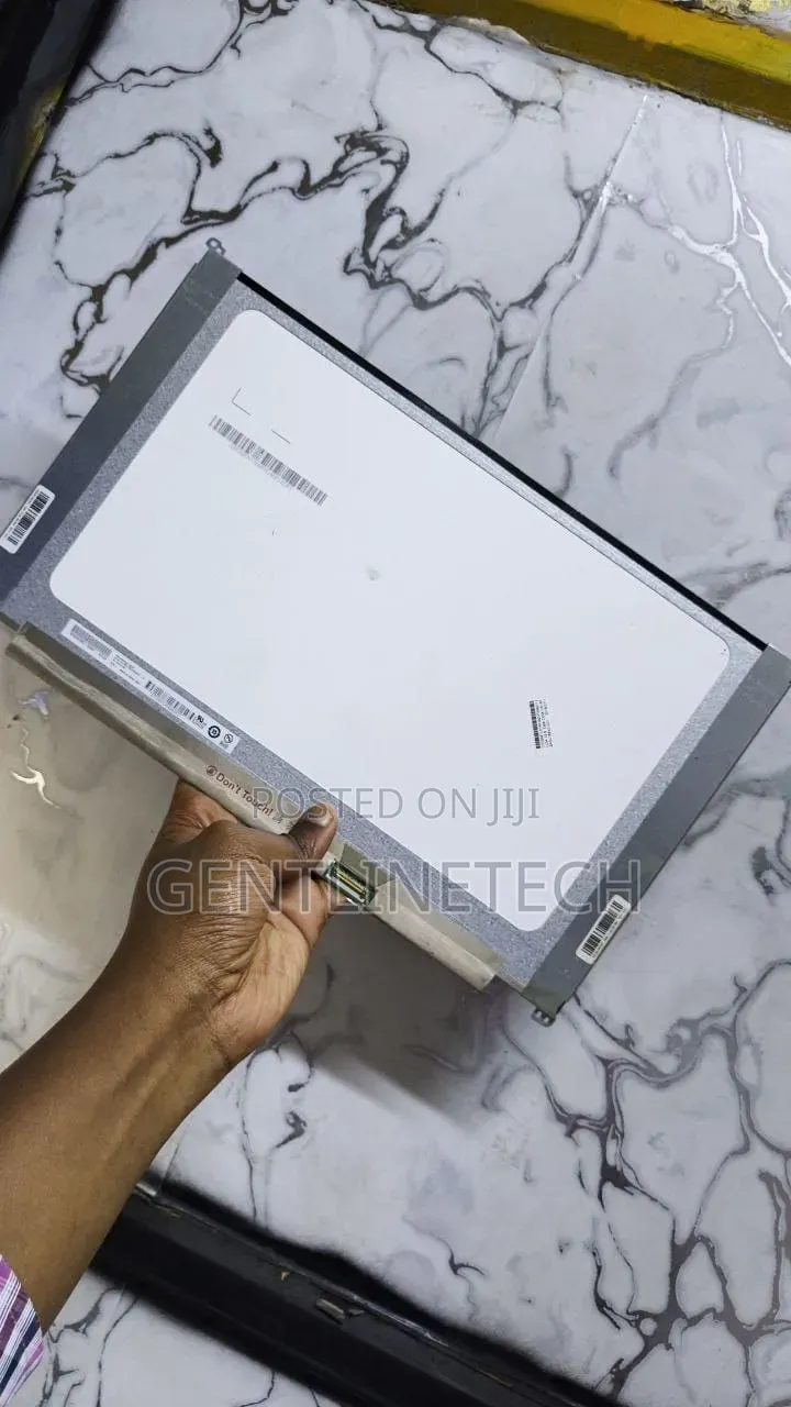 11 Inch Laptop LCD Screen 30 Pin Slim – KSh 3,500