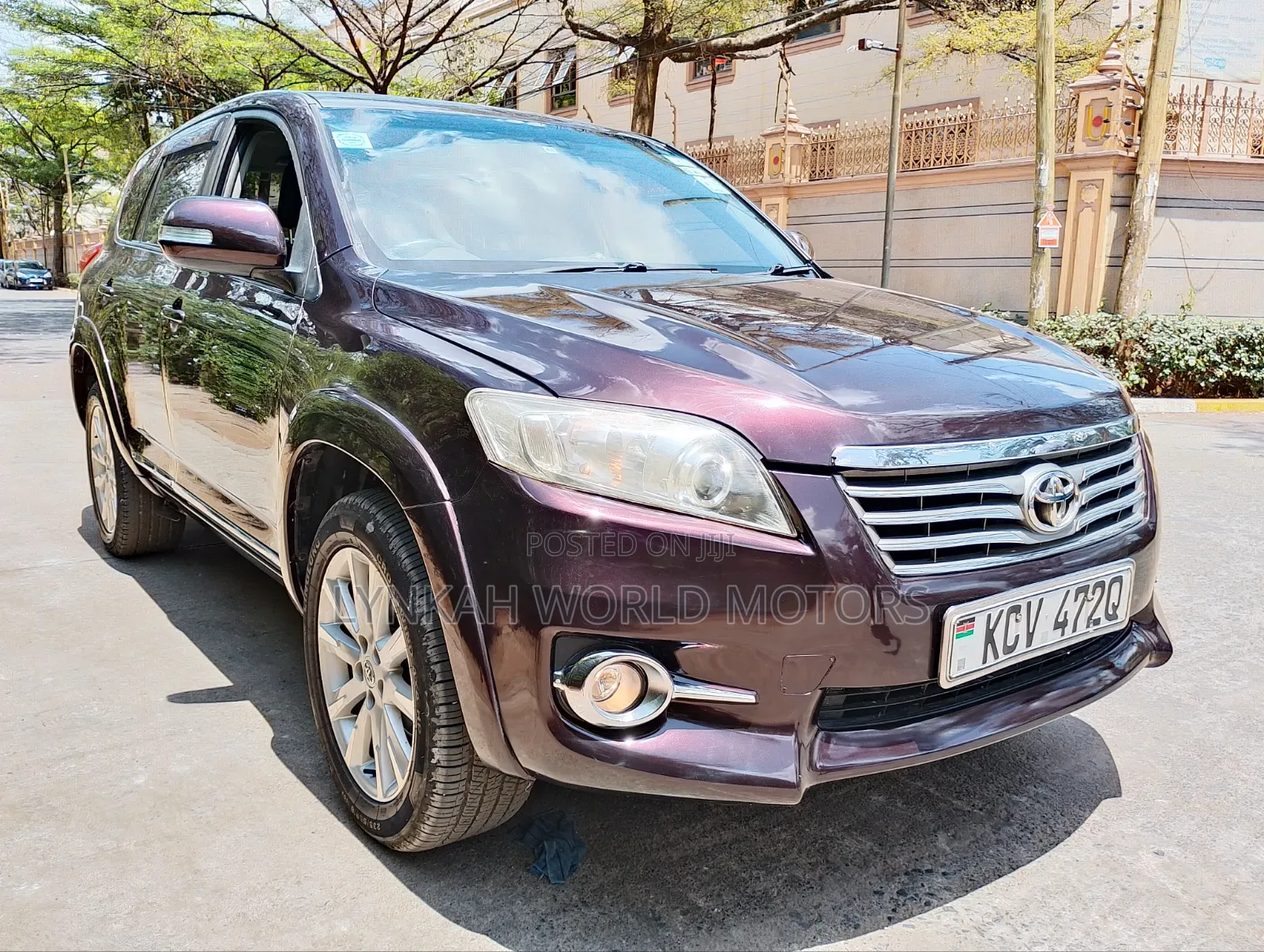 Toyota Vanguard 2012 Maroon