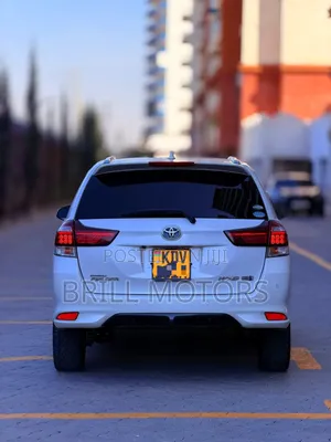 Toyota Corolla Fielder 2018 White
