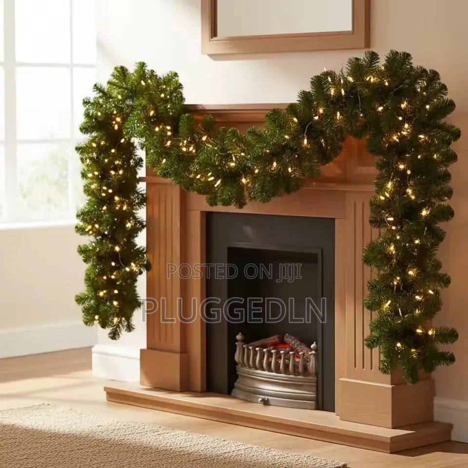 2.7meters Predecorated Green Garland With Inbuilt Light