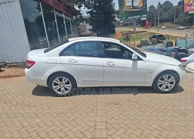 Mercedes-Benz C200 2008 White
