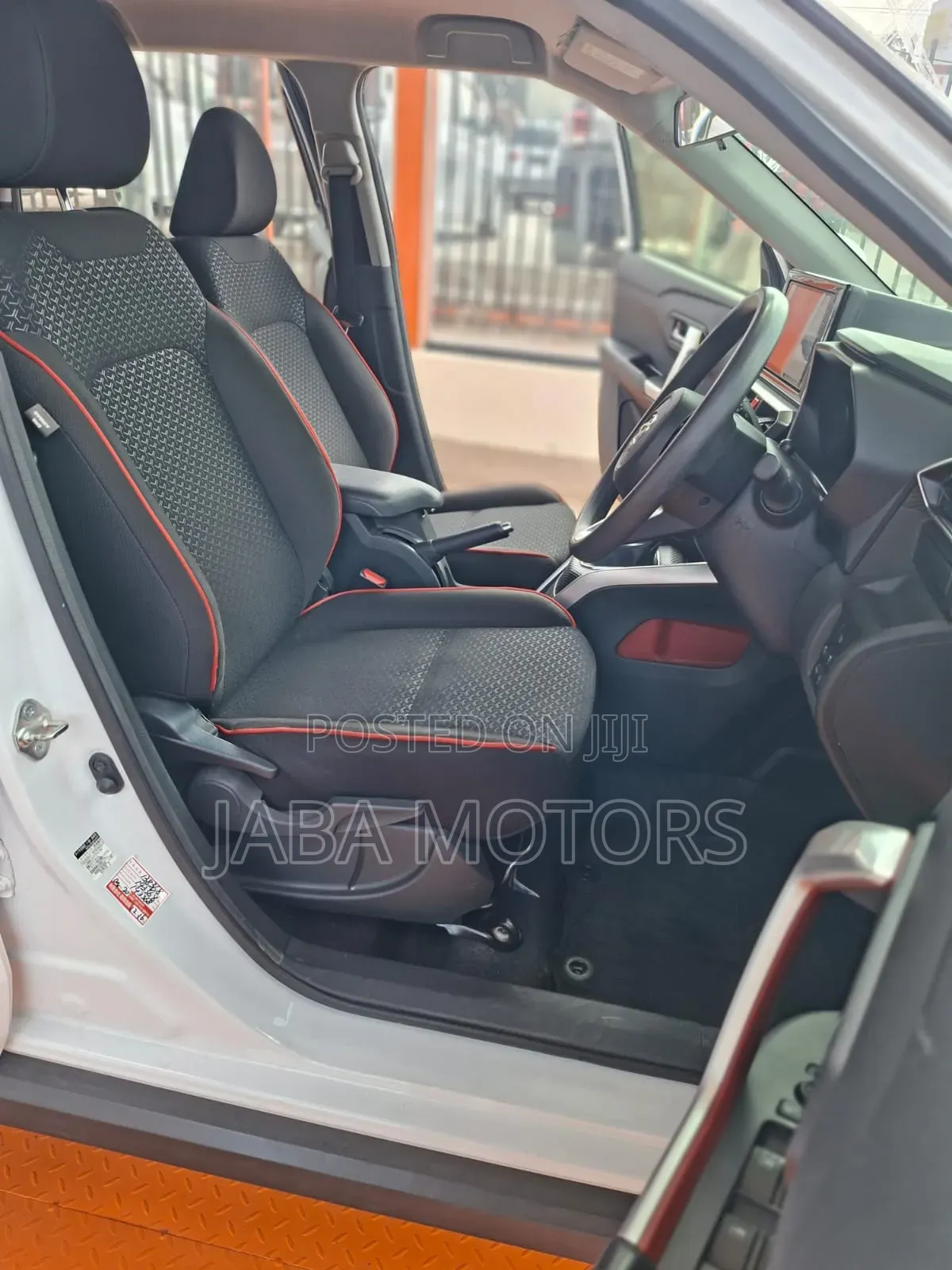 Daihatsu Rocky 2019 White