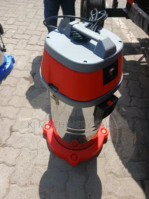 Windsor Vacuum Cleaner 50l