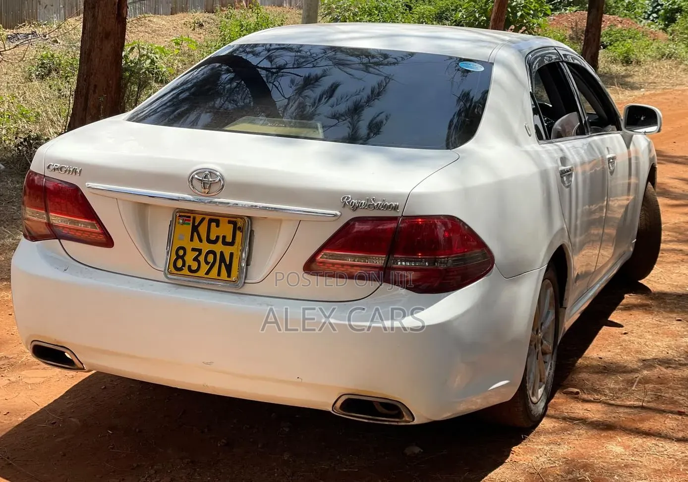 Toyota Crown 2010 White