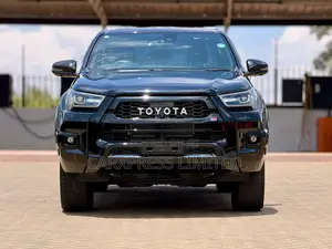 Toyota Hilux 2022 Black
