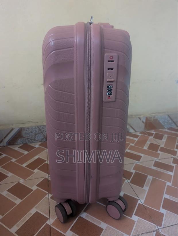 Suite Case - thumbnail 2
