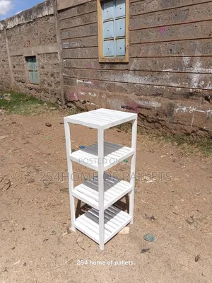 White Space Friendly Stand