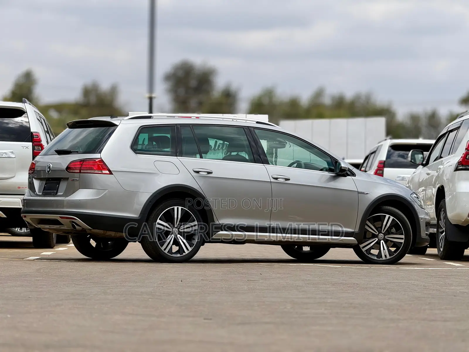 Volkswagen Golf Alltrack 2019 Silver