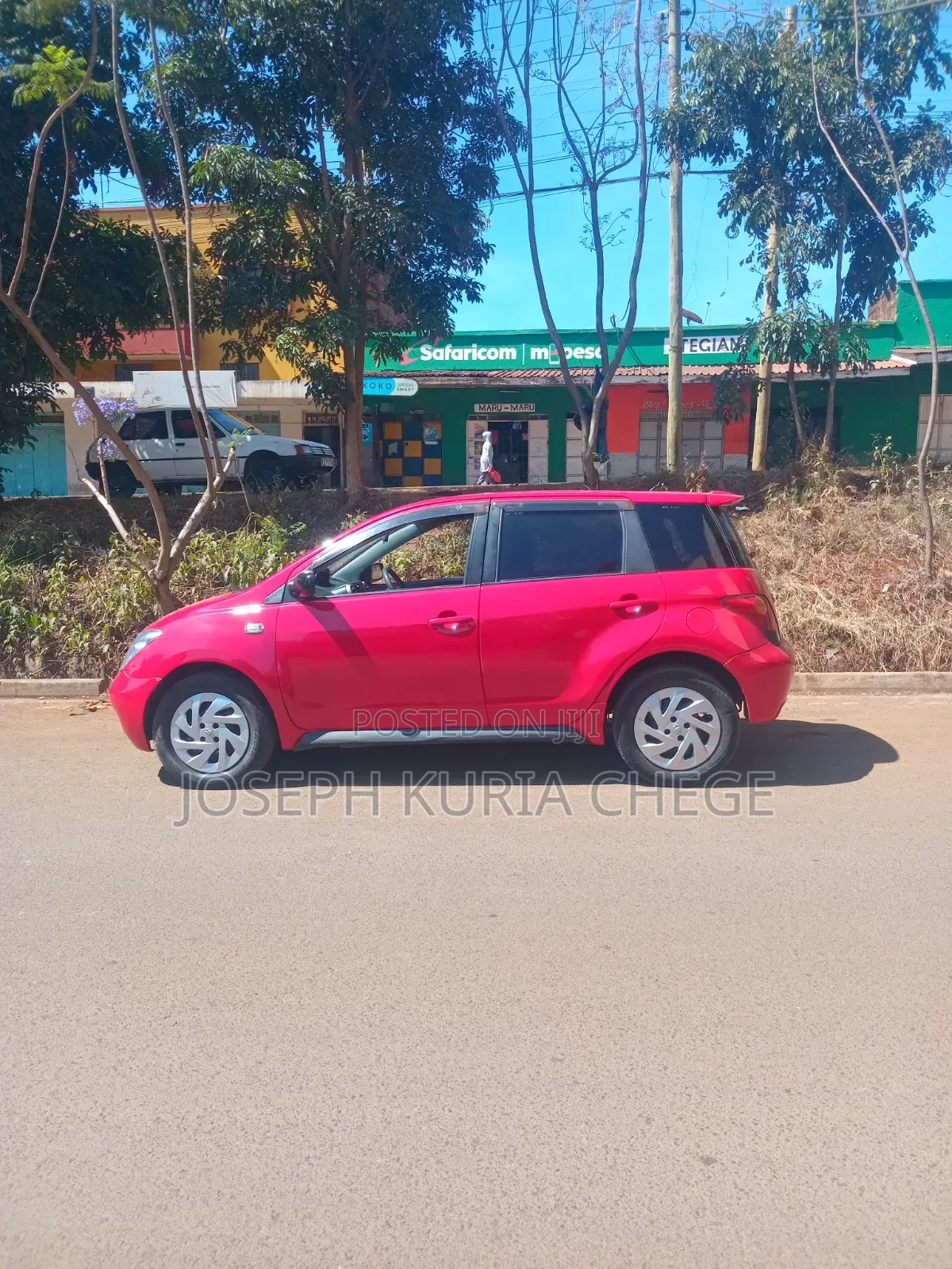 Toyota IST 2004 Maroon