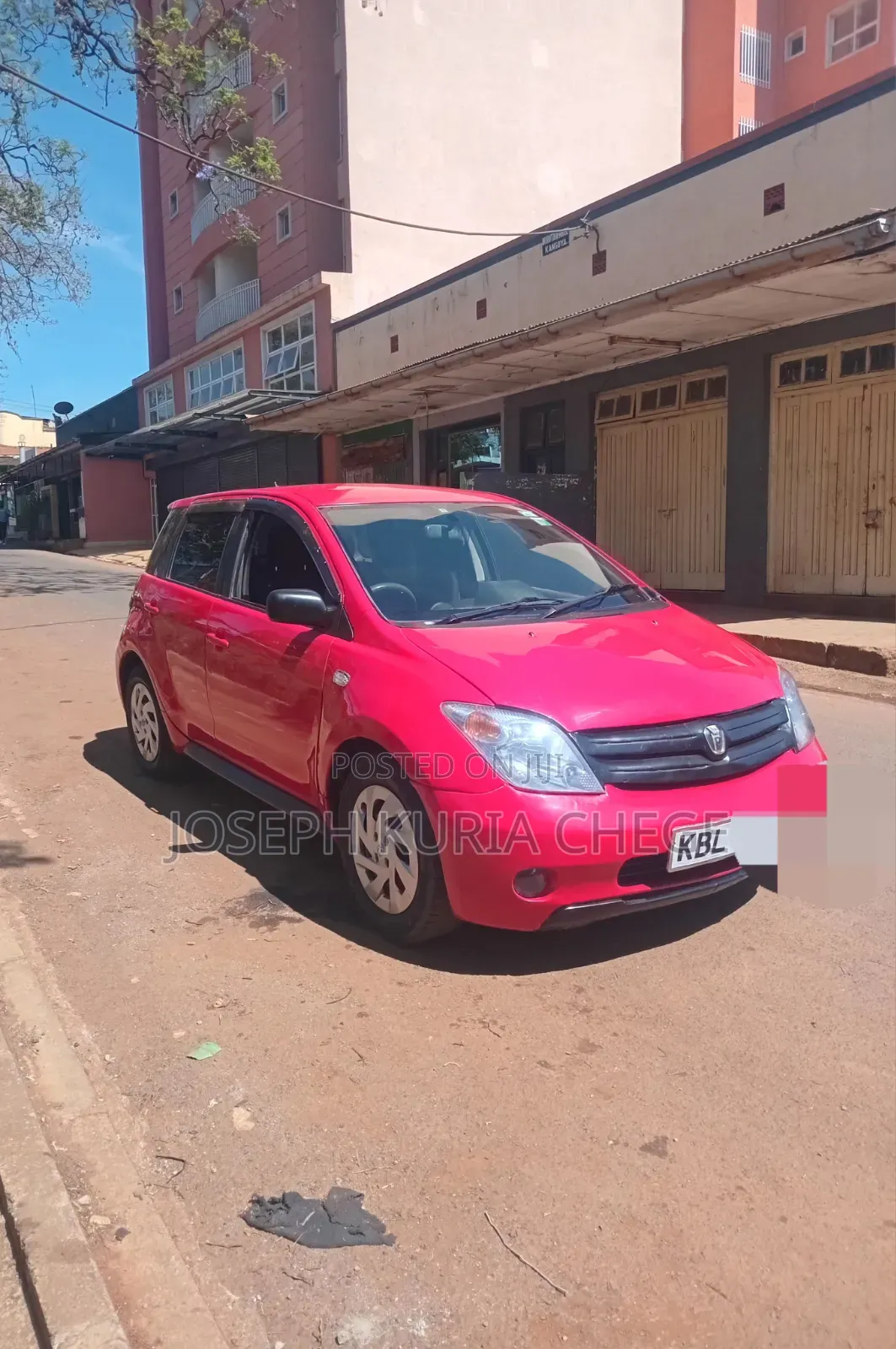 Toyota IST 2004 Maroon