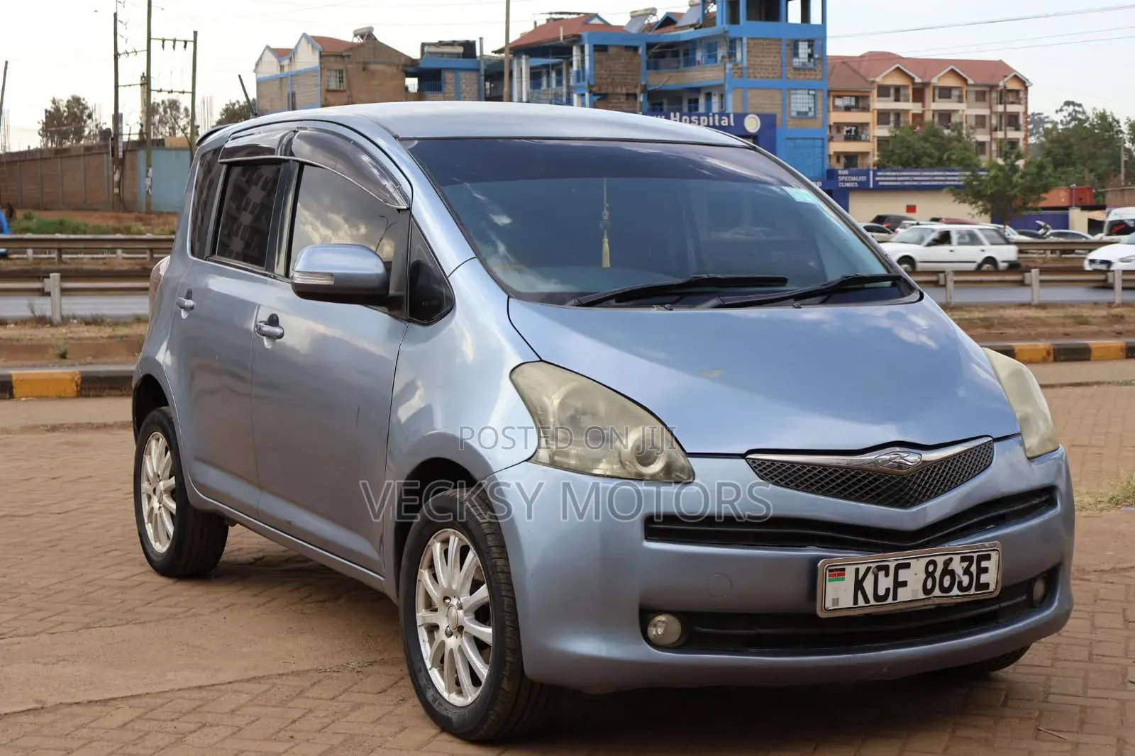 Toyota Ractis 2008 Blue
