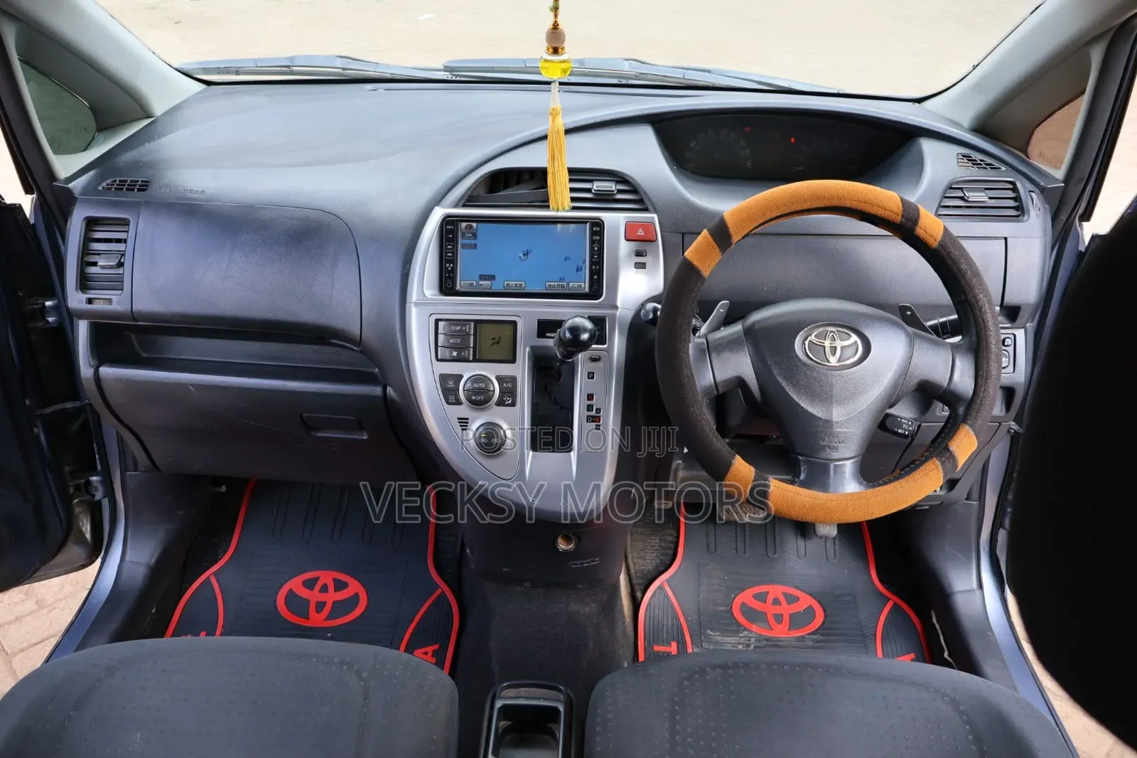Toyota Ractis 2008 Blue