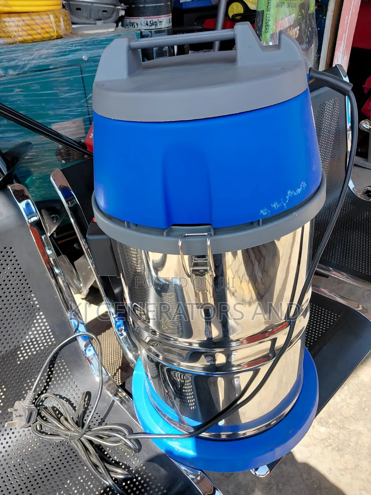 30L Vacuum Cleaner