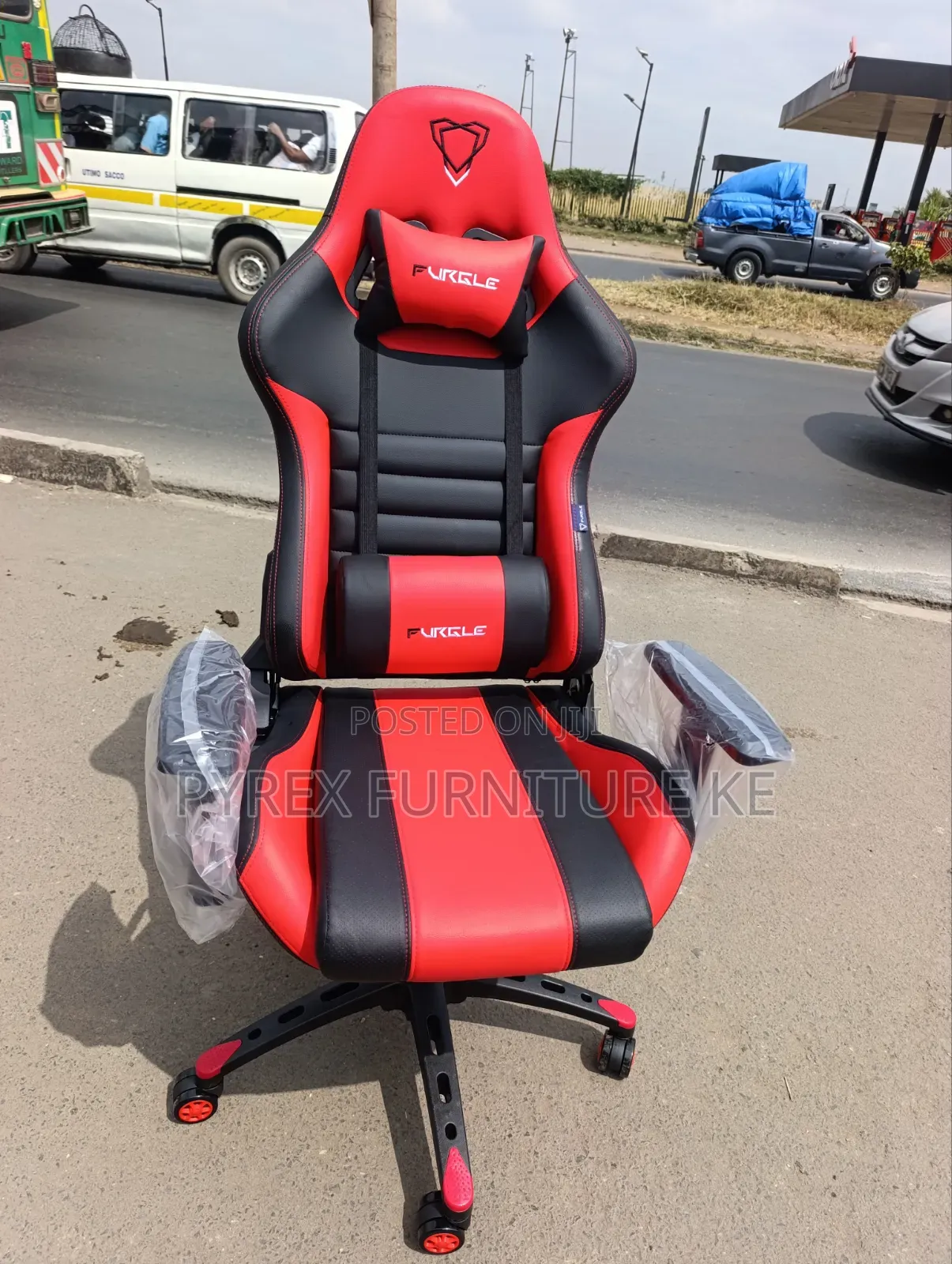 Red Racing Style Gaming Chair