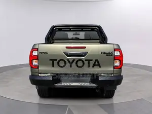 Toyota Hilux Revo Double Cab Deisel 2.8 AWD 2019 Brown