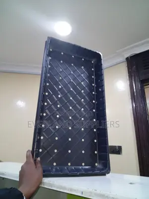 Efficient Drainage Hydroponic Trays - More Holes