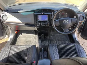 Toyota Axio 2014 Silver