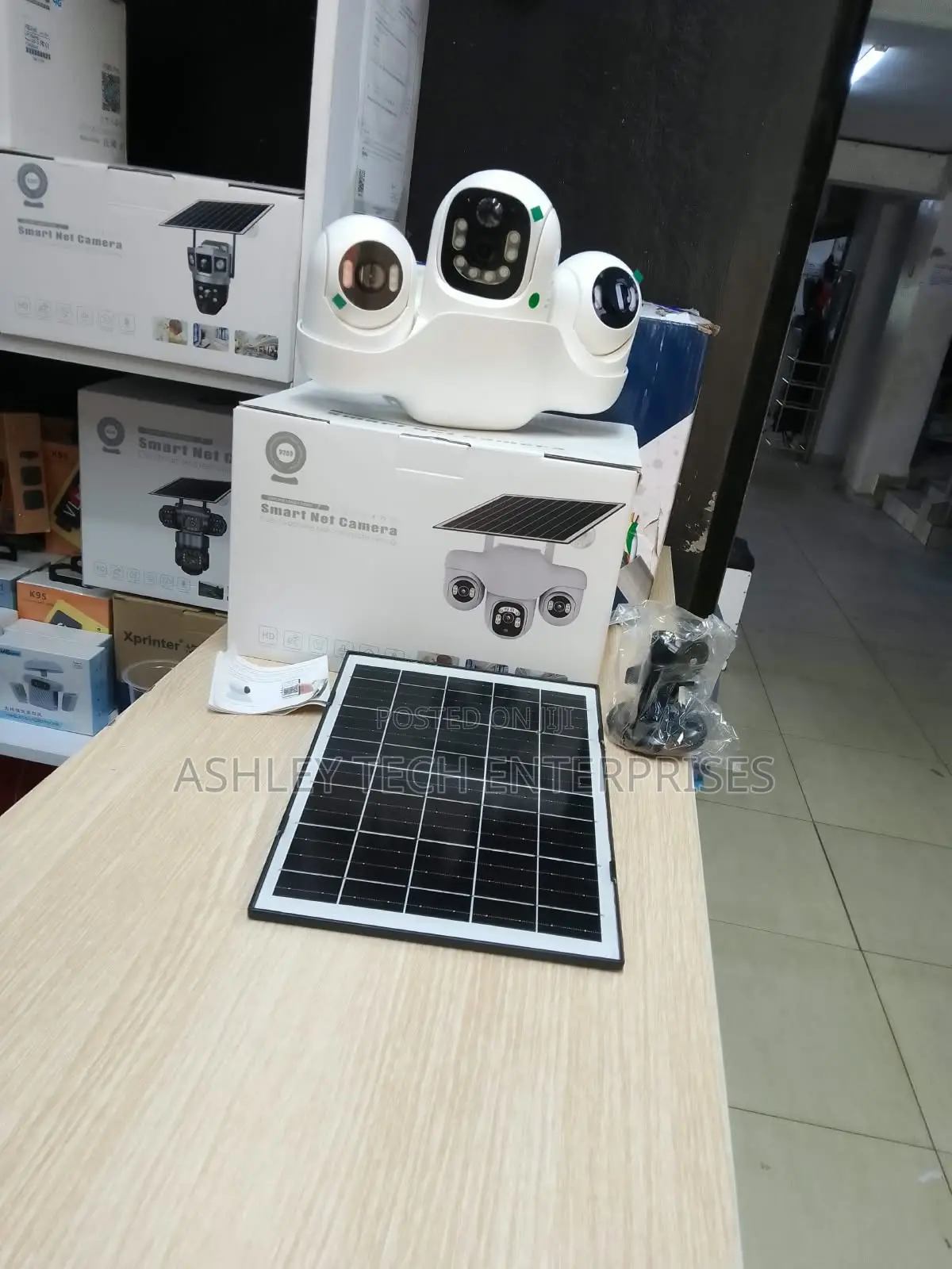 High-Performance VTS31 4G Triple Lens Outdoor Security Camera