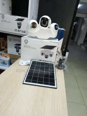High-Performance VTS31 4G Triple Lens Outdoor Security Camera