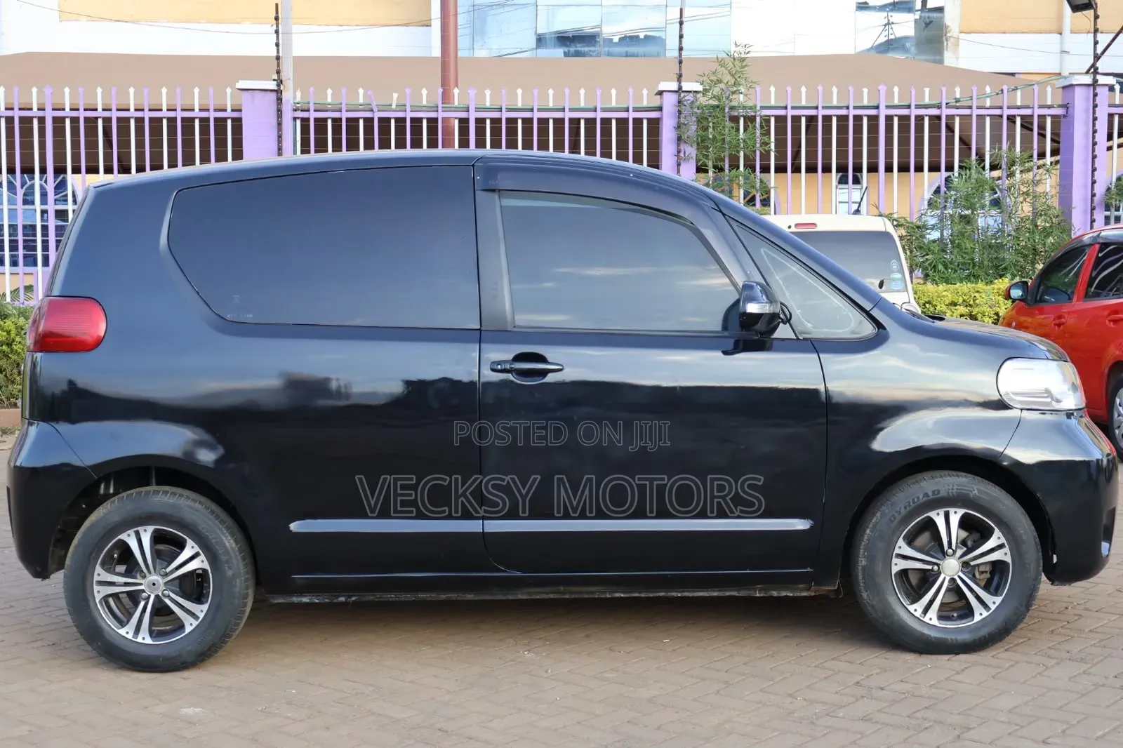 Toyota Porte 2011 Black